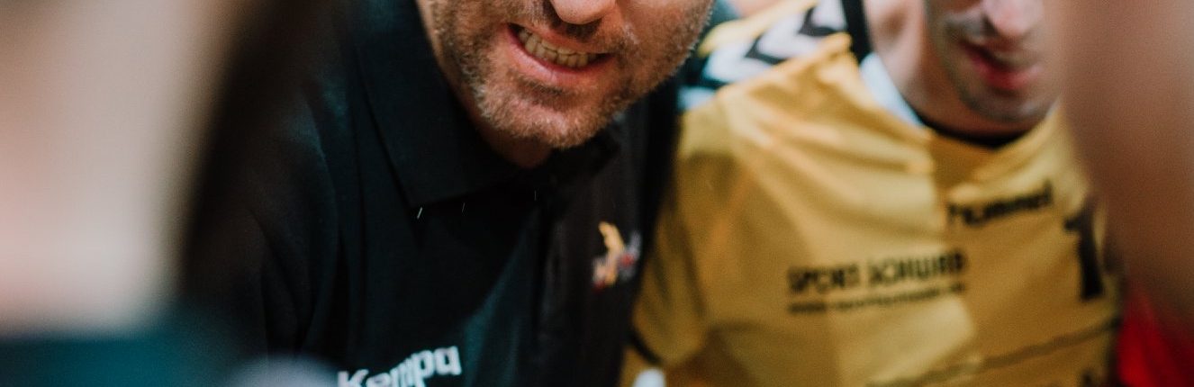 Manuel Mühlpointner feiert mit seinem Team eine makellose Hinrunde. Foto: RZ Photographie