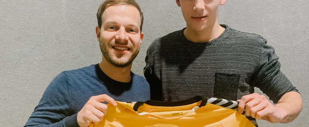 Luis Kuhnle (rechts) kehrt zur SG Weinstadt zurück. Unseren Sportlichen Leiter Patrick Sayer freut's!