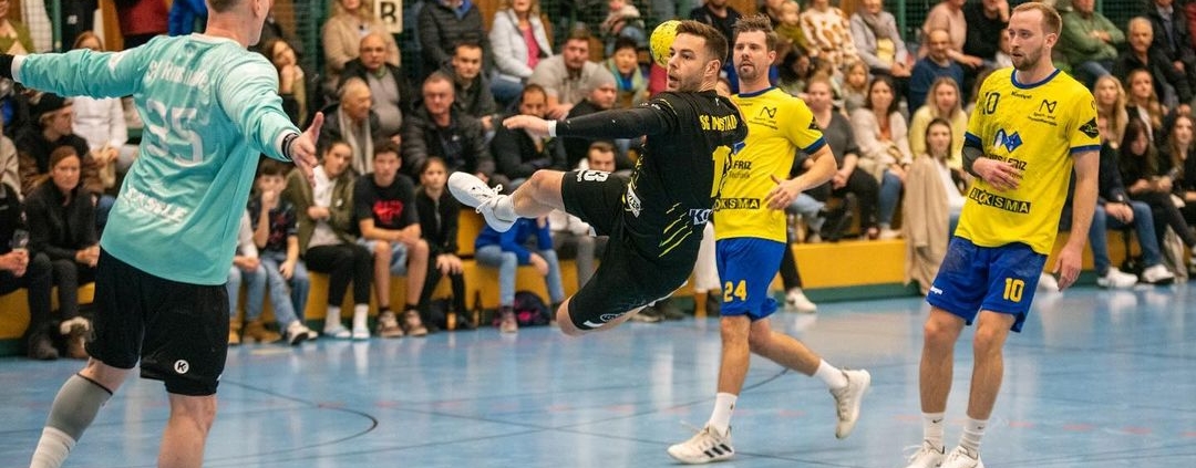 Timo Lederer im Derby gegen den SV Remshalden. Foto: Kai Schweikhardt (Instagram: @schweikhardtphotography)